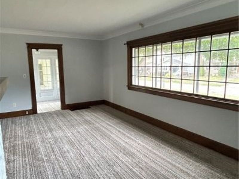 517 Oak Knoll Avenue SE, Warren, OH 44483 Photo 7