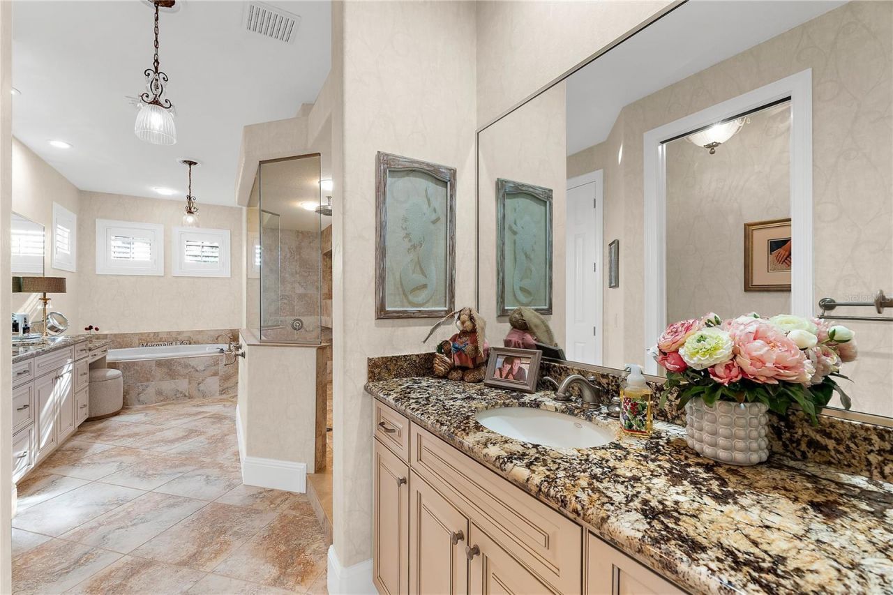 757 Hideaway Bay Drive, Longboat Key, FL 34228 Photo