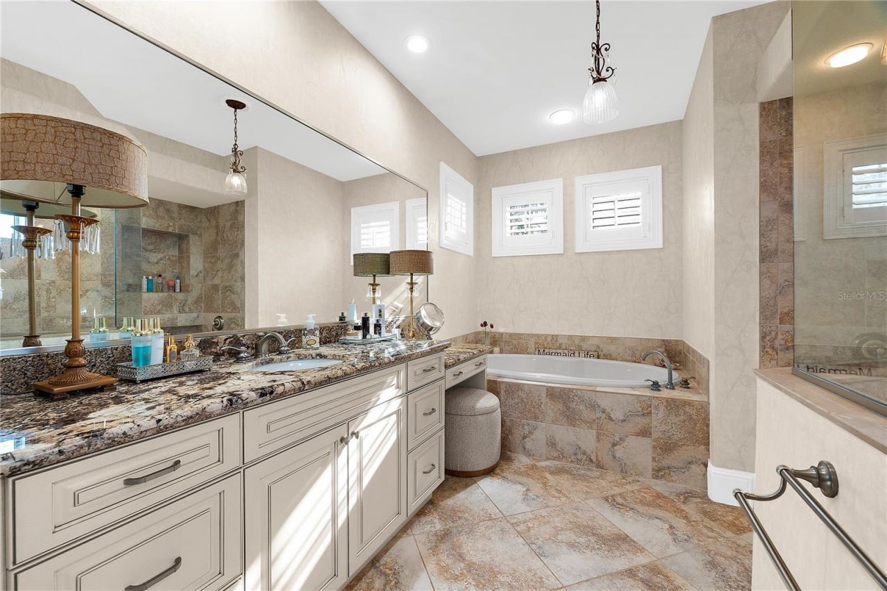 757 Hideaway Bay Drive, Longboat Key, FL 34228 Photo