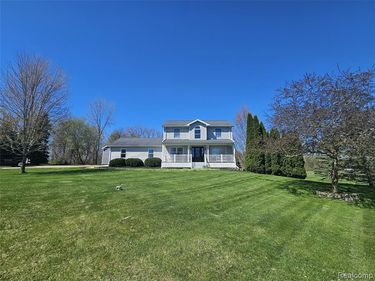 2900 S Saint Clair Road, St. Johns, MI 48879