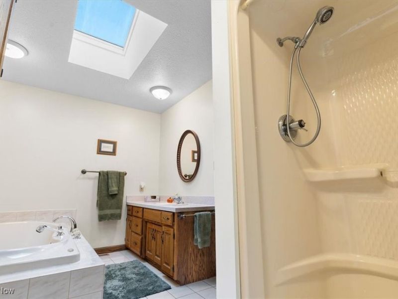 233 Marion Avenue, Akron, OH 44312 Photo 18