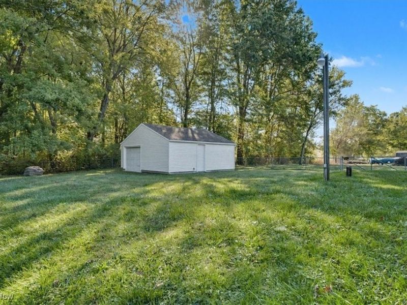 233 Marion Avenue, Akron, OH 44312 Photo 32