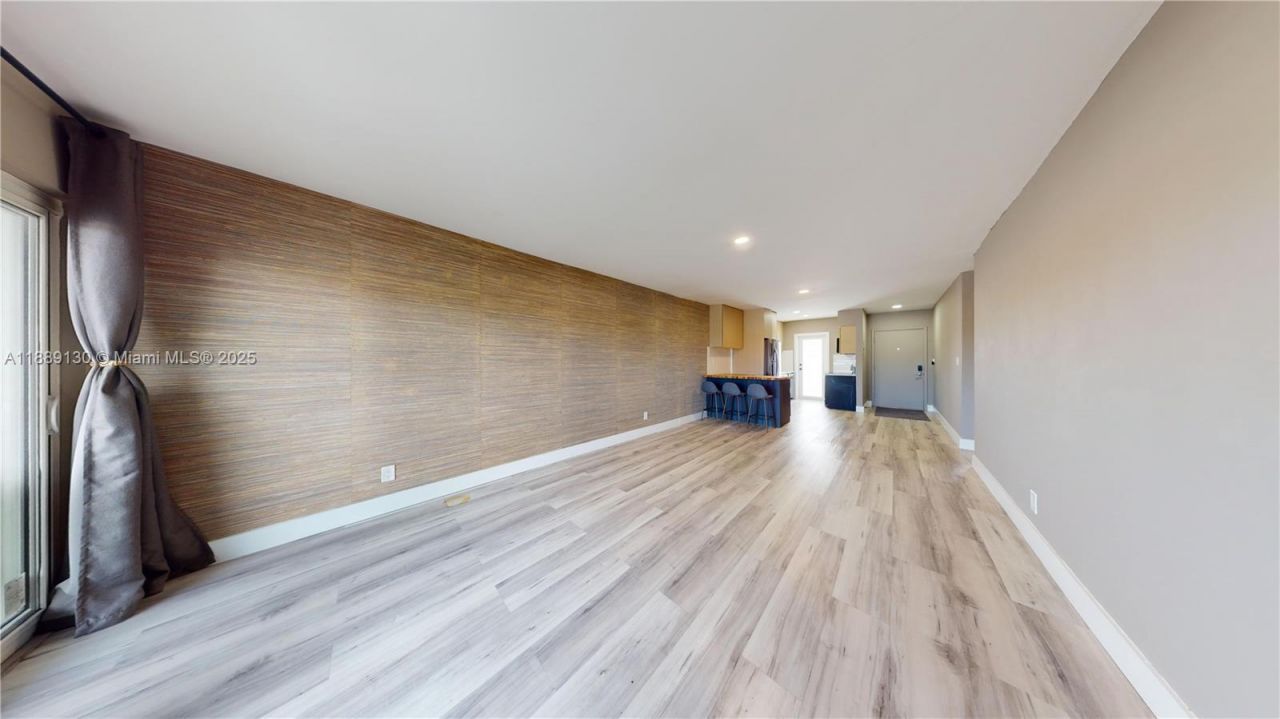 13105 Ixora Ct, Unit 303, North Miami, FL 33181 Photo