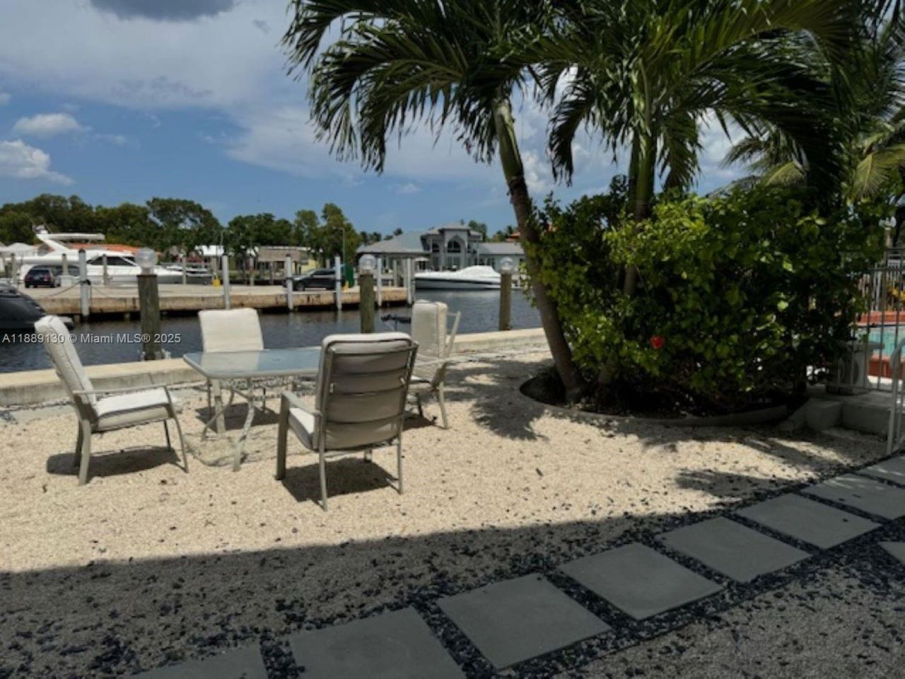 13105 Ixora Ct, Unit 303, North Miami, FL 33181 Photo