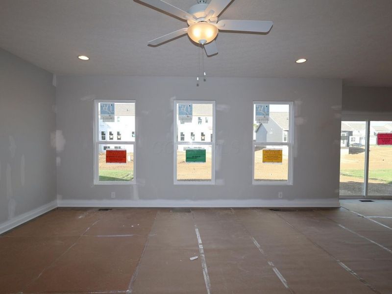 7799 Collins Drive, Reynoldsburg, OH 43068 Photo 3