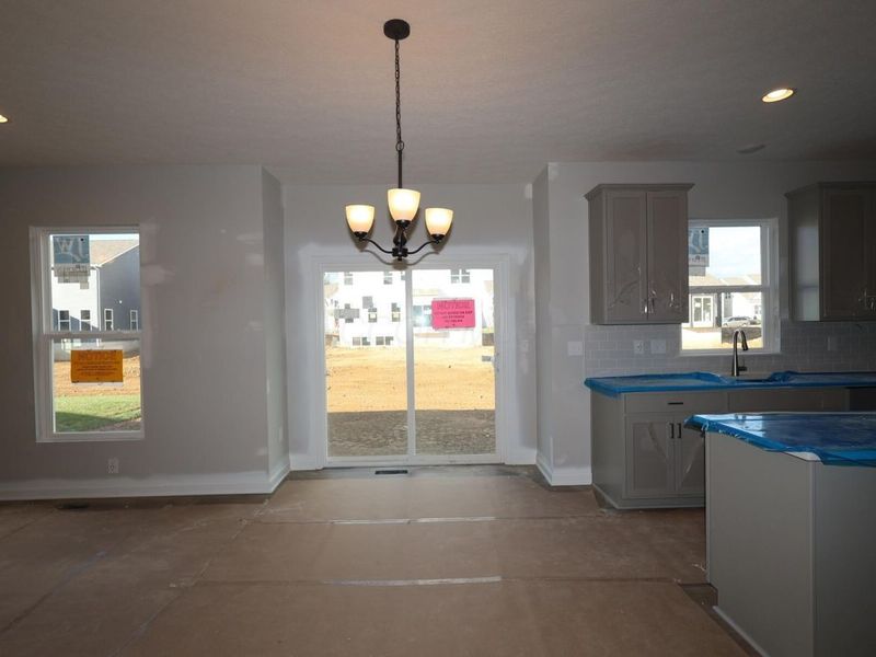 7799 Collins Drive, Reynoldsburg, OH 43068 Photo 6