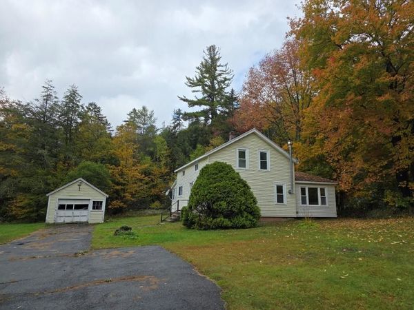 4697 Main Road, Stamford, VT 05352