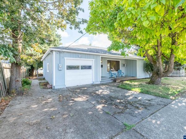 875 S 5th St, Lebanon, OR 97355