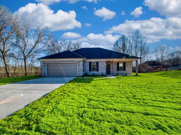 107 STONE BROOK CV, Ripley, TN 38063