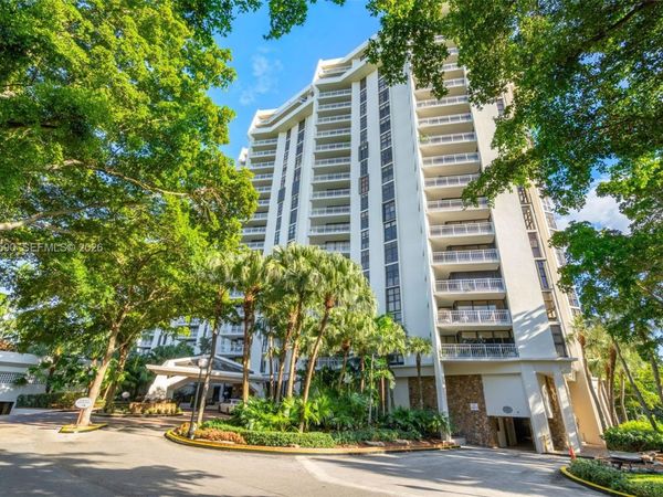 1000 Quayside Ter, Unit 505, Miami, FL 33138