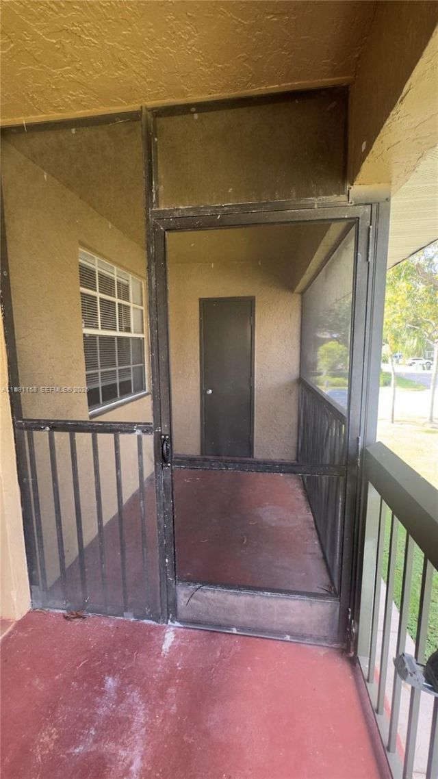 10480 NW 8th St, Unit 201, Pembroke Pines, FL 33026 Photo