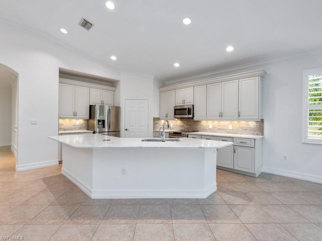 1264 Rialto Way, Unit 201, Naples, FL 34114 Photo