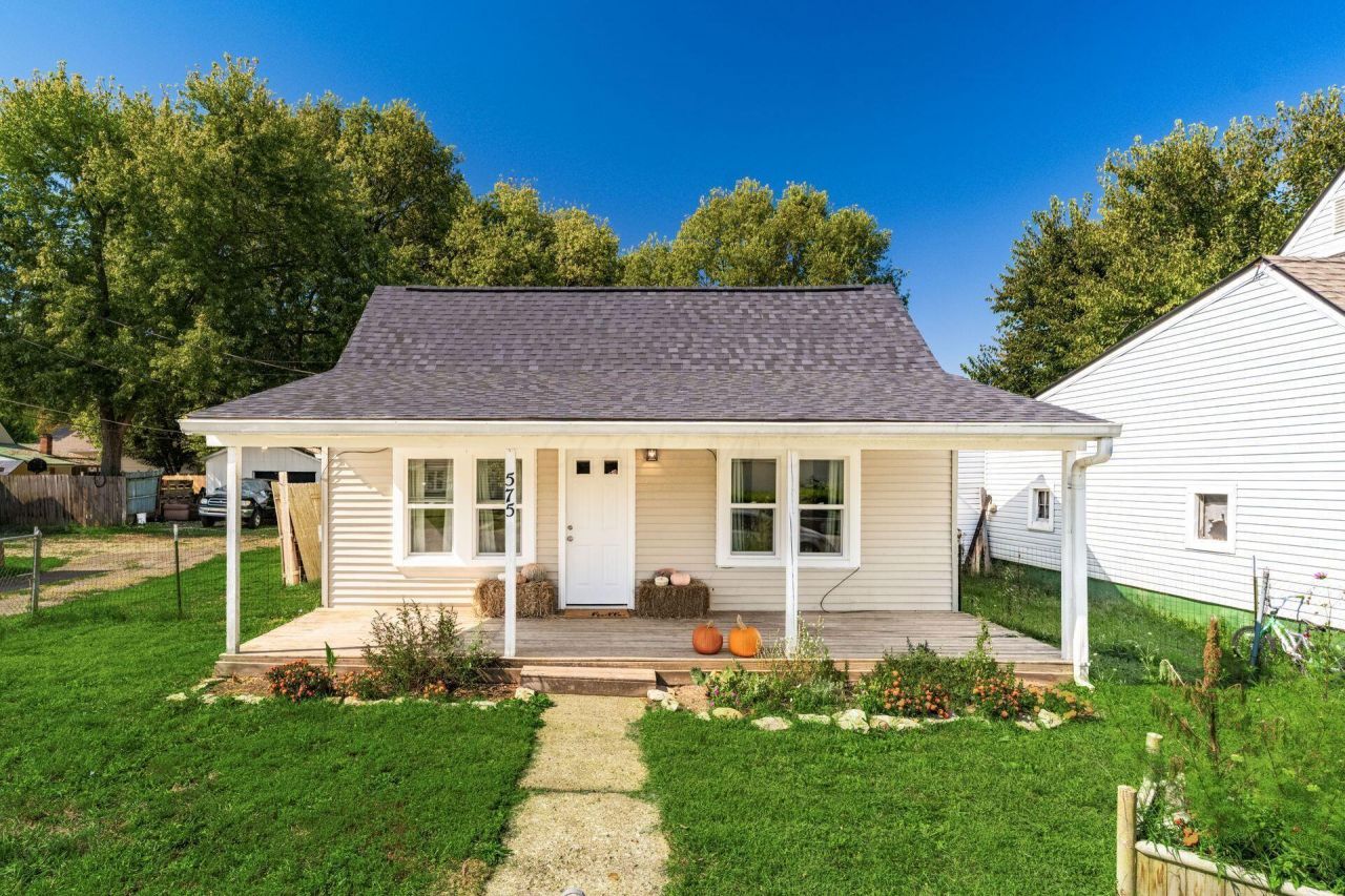 575 Renick Avenue, Circleville, OH 43113 Main Photo