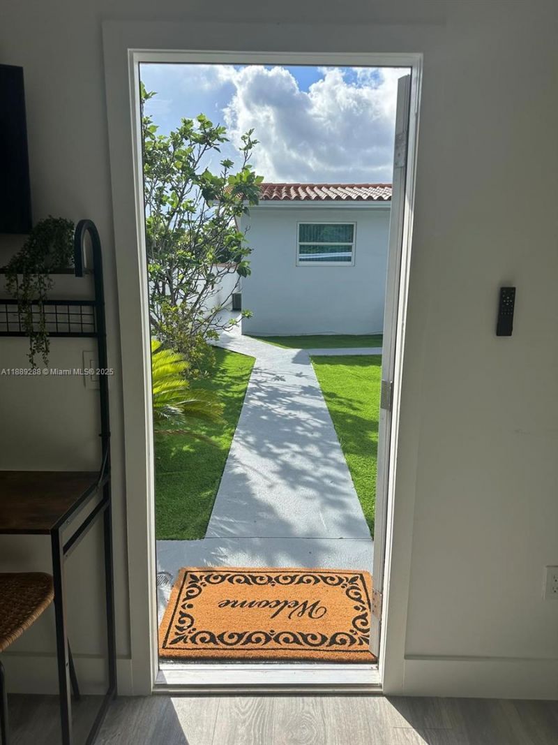 2943 SW 36th Ave, Unit STUDIO, Miami, FL 33133 Photo