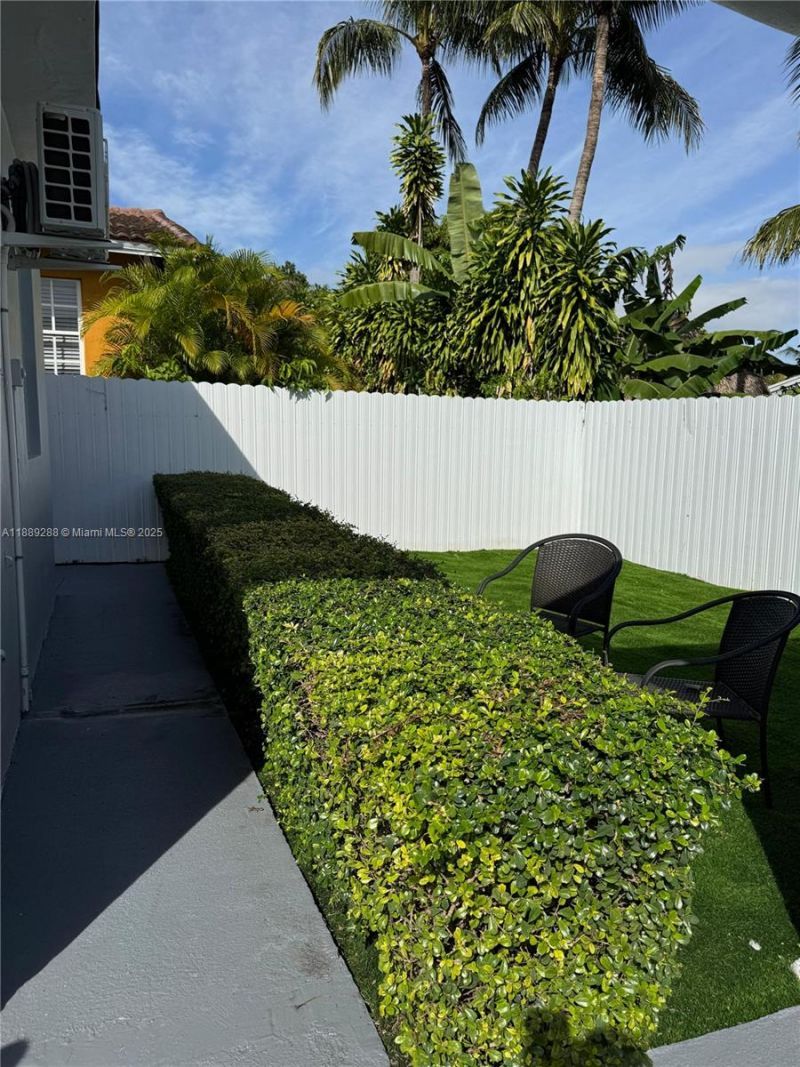 2943 SW 36th Ave, Unit STUDIO, Miami, FL 33133 Photo