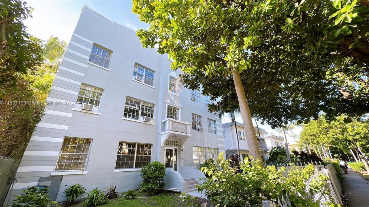 842 Meridian Ave, Unit 2C, Miami Beach, FL 33139 Photo