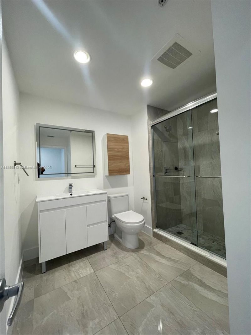 10 Aragon Ave, Unit 1412, Coral Gables, FL 33134 Photo