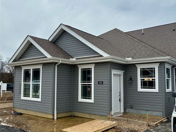 105 Independence Drive, Unit 109A, Cabot, PA 16023