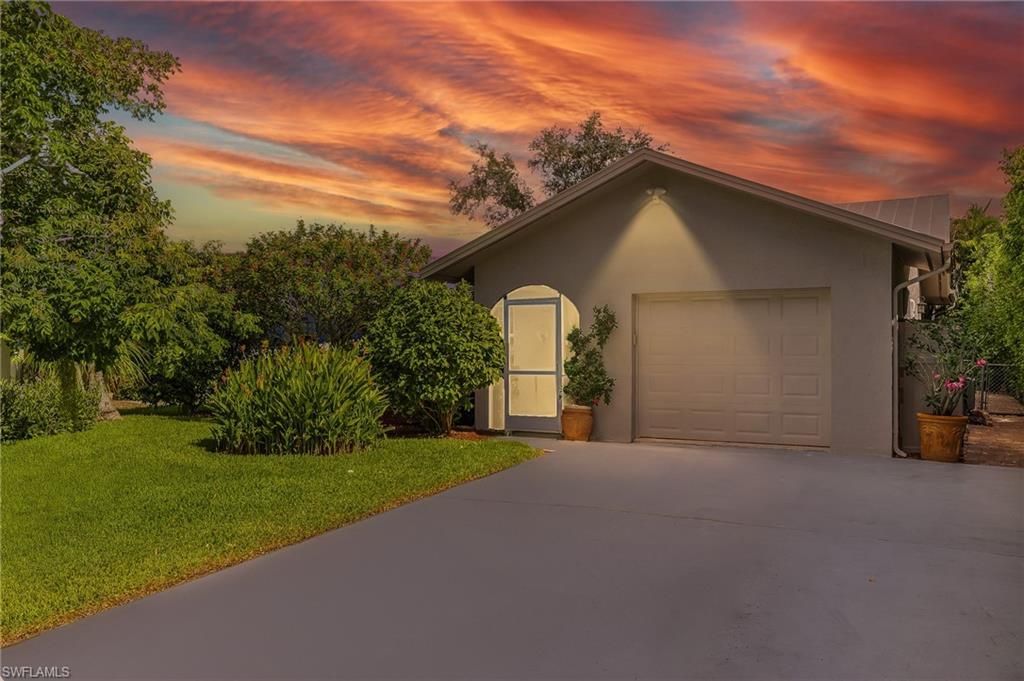 715 96th Ave N, Naples, FL 34108 Photo