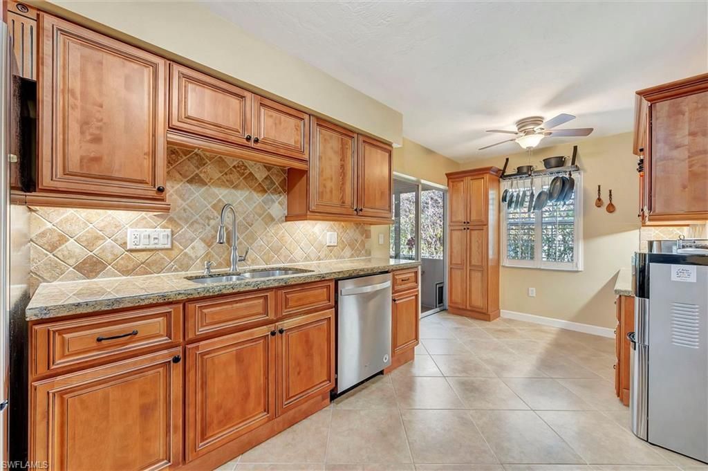 715 96th Ave N, Naples, FL 34108 Photo