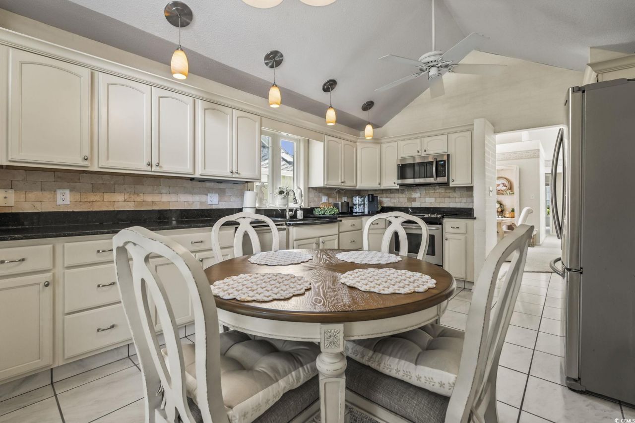 979 Antilles Ct. Photo 16