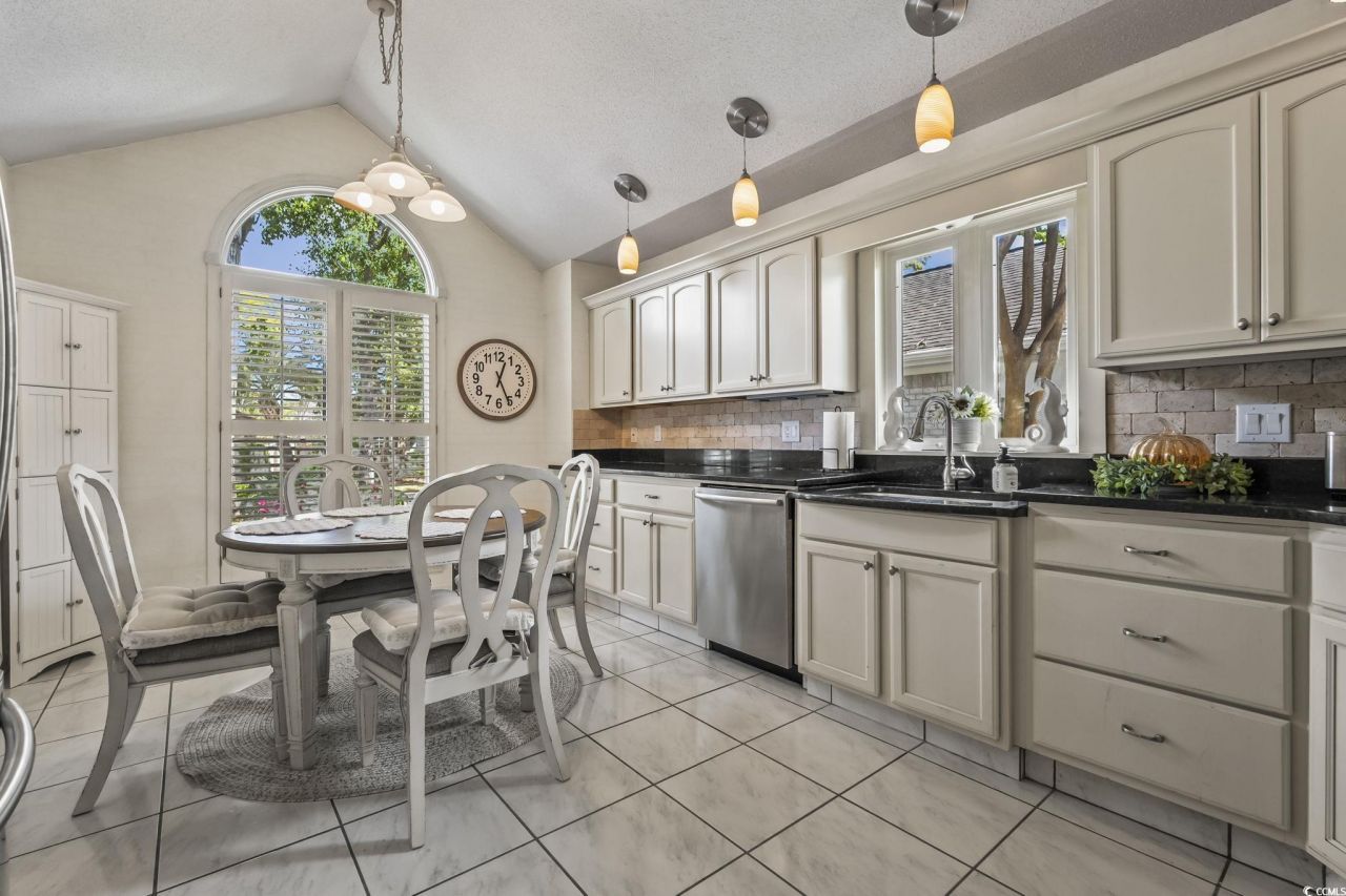 979 Antilles Ct. Photo 17