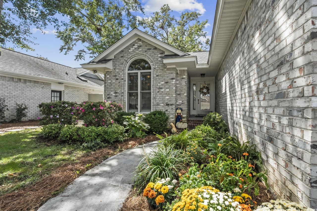 979 Antilles Ct. Photo 3