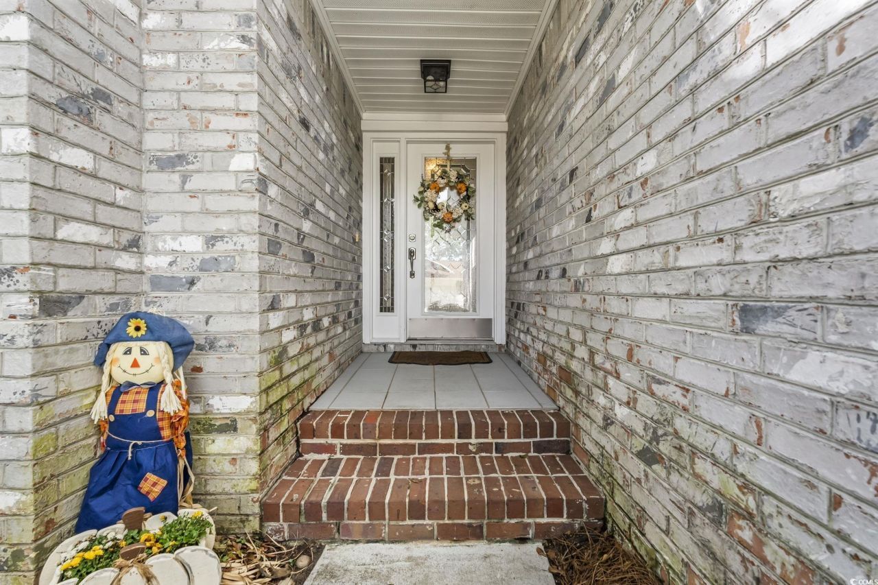 979 Antilles Ct. Photo 4