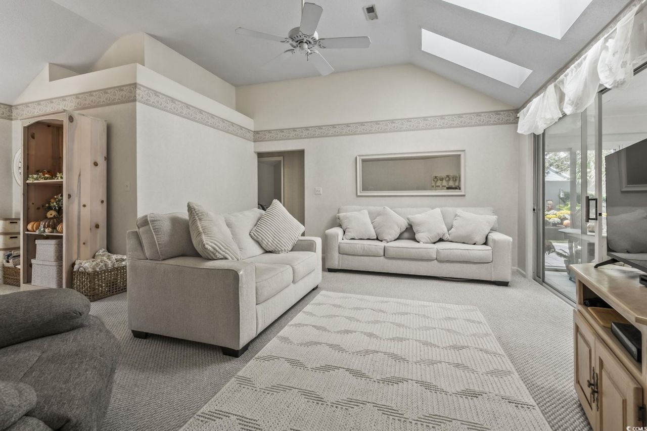 979 Antilles Ct. Photo 8