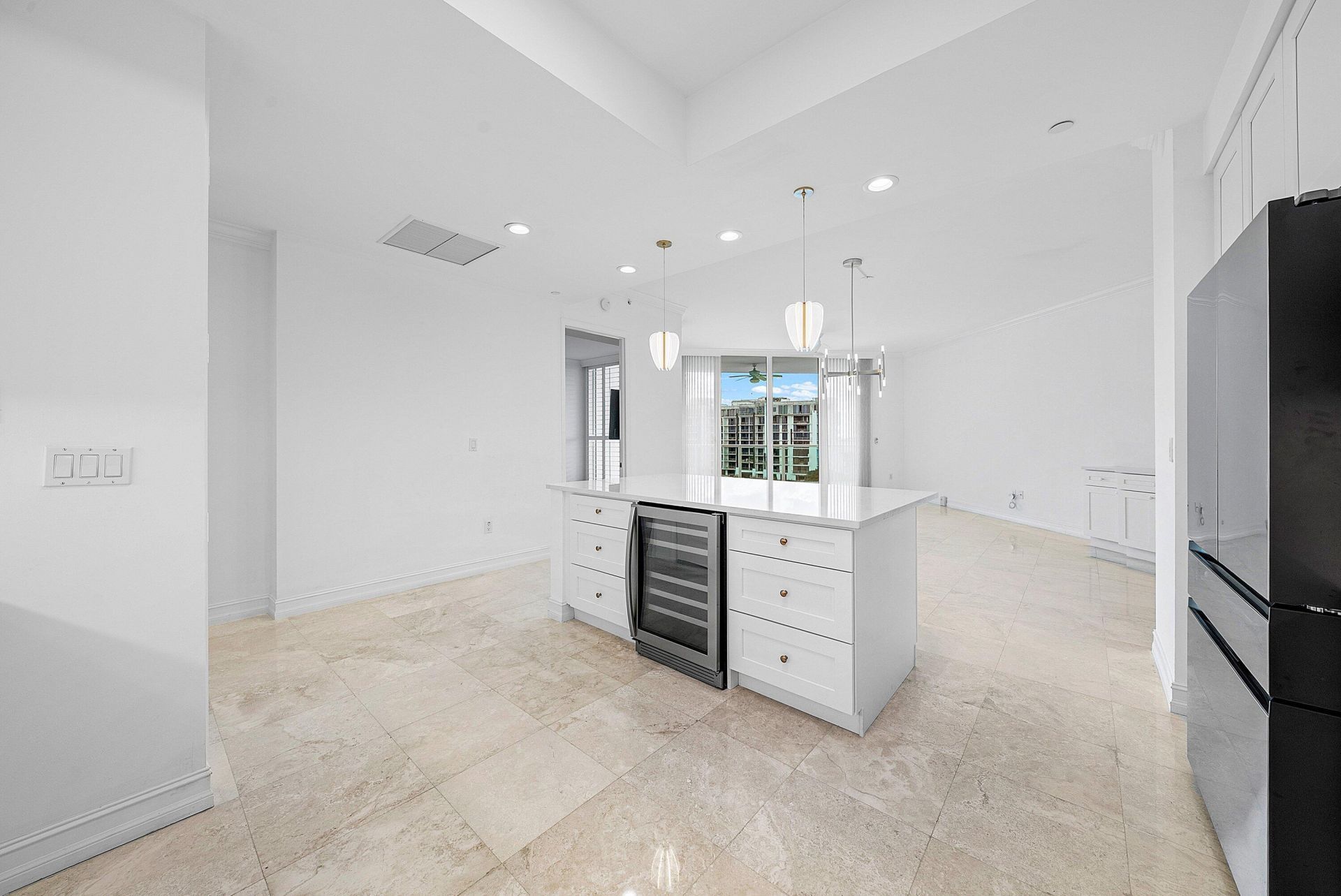 550 SE Mizner Boulevard, Unit B906, Boca Raton, FL 33432 Photo