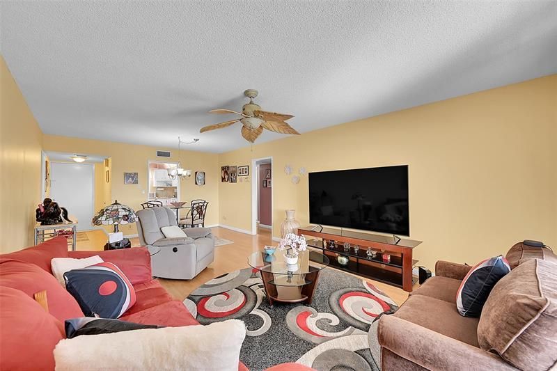 3475 Broken Woods Drive, Unit 401, Coral Springs, FL 33065 Photo