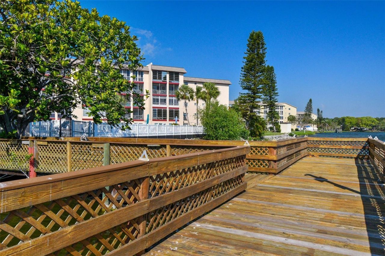 3500 Lake Bayshore Dr, Unit K101, Bradenton, FL 34205 Photo