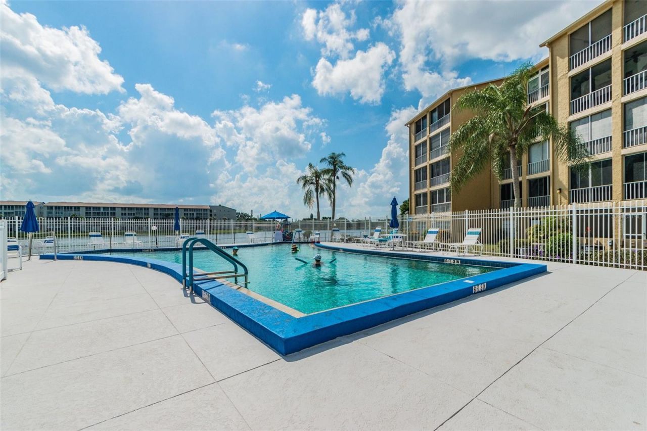 3500 Lake Bayshore Dr, Unit K101, Bradenton, FL 34205 Photo