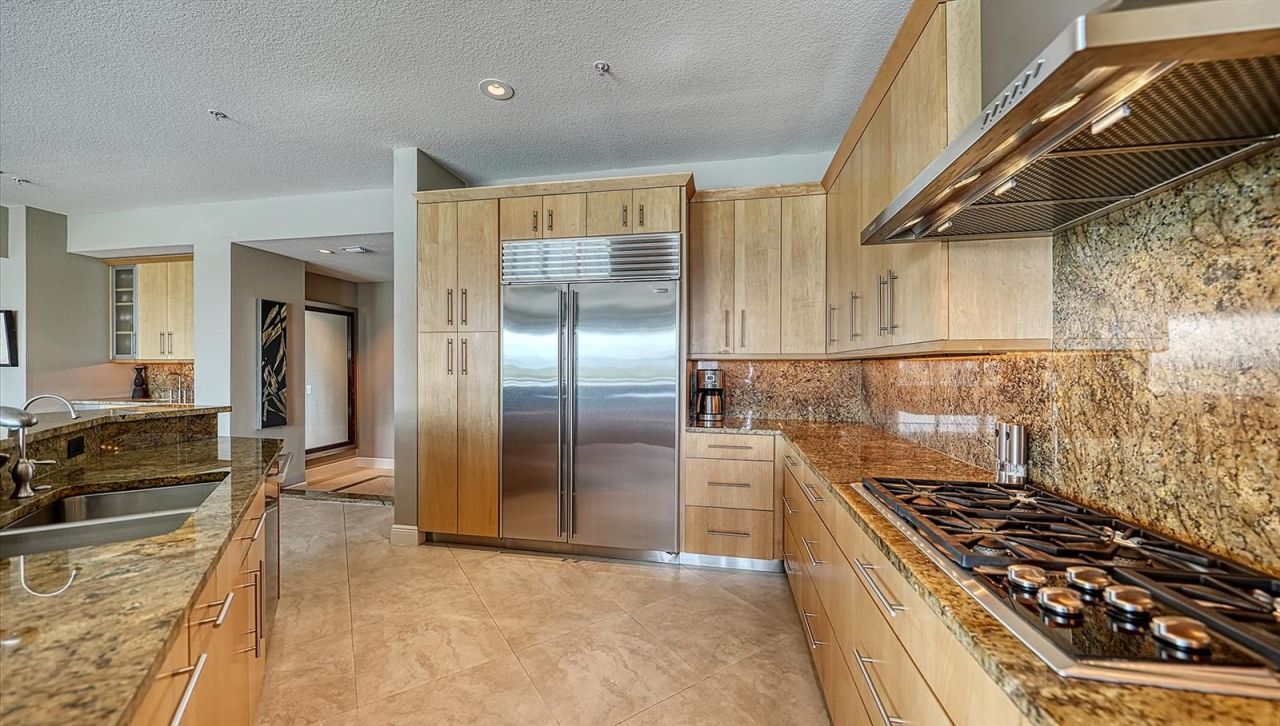 650 Golden Gate Point, Unit 602, Sarasota, FL 34236 Photo