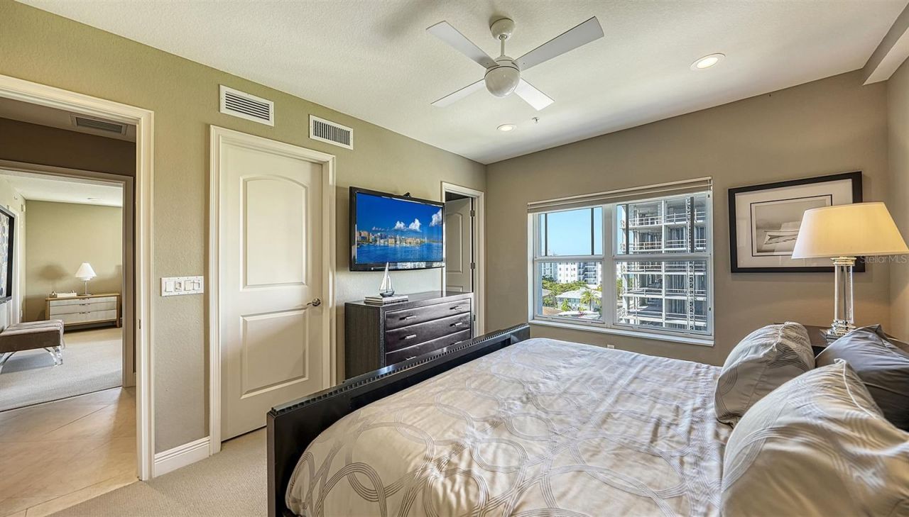 650 Golden Gate Point, Unit 602, Sarasota, FL 34236 Photo