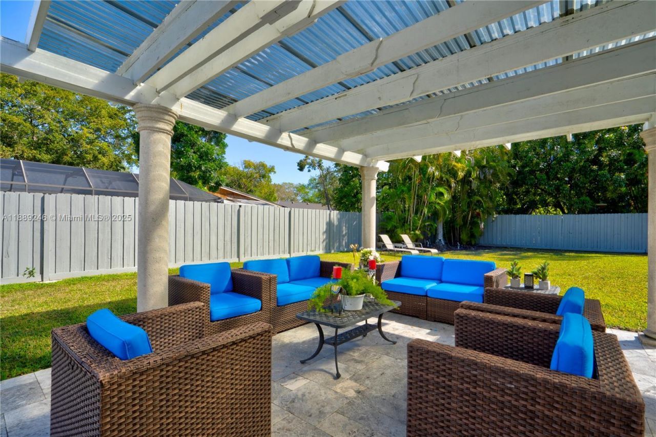 10735 SW 134 Terrace, Miami, FL 33176 Photo