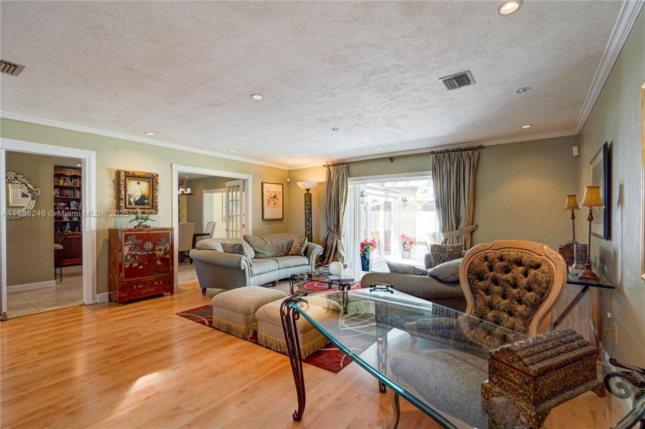 10735 SW 134 Terrace, Miami, FL 33176 Photo