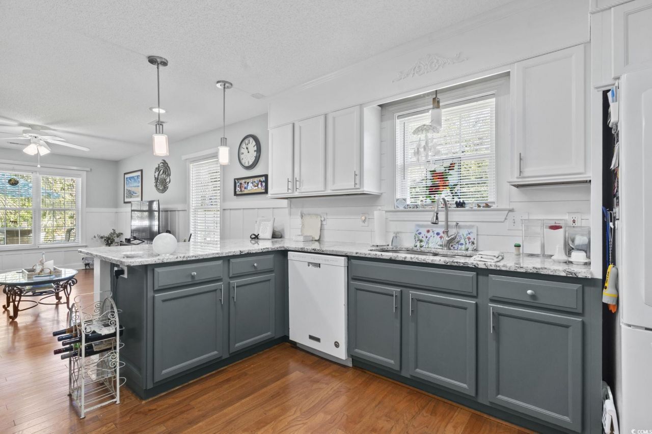 3607 Brampton Dr. Photo 12