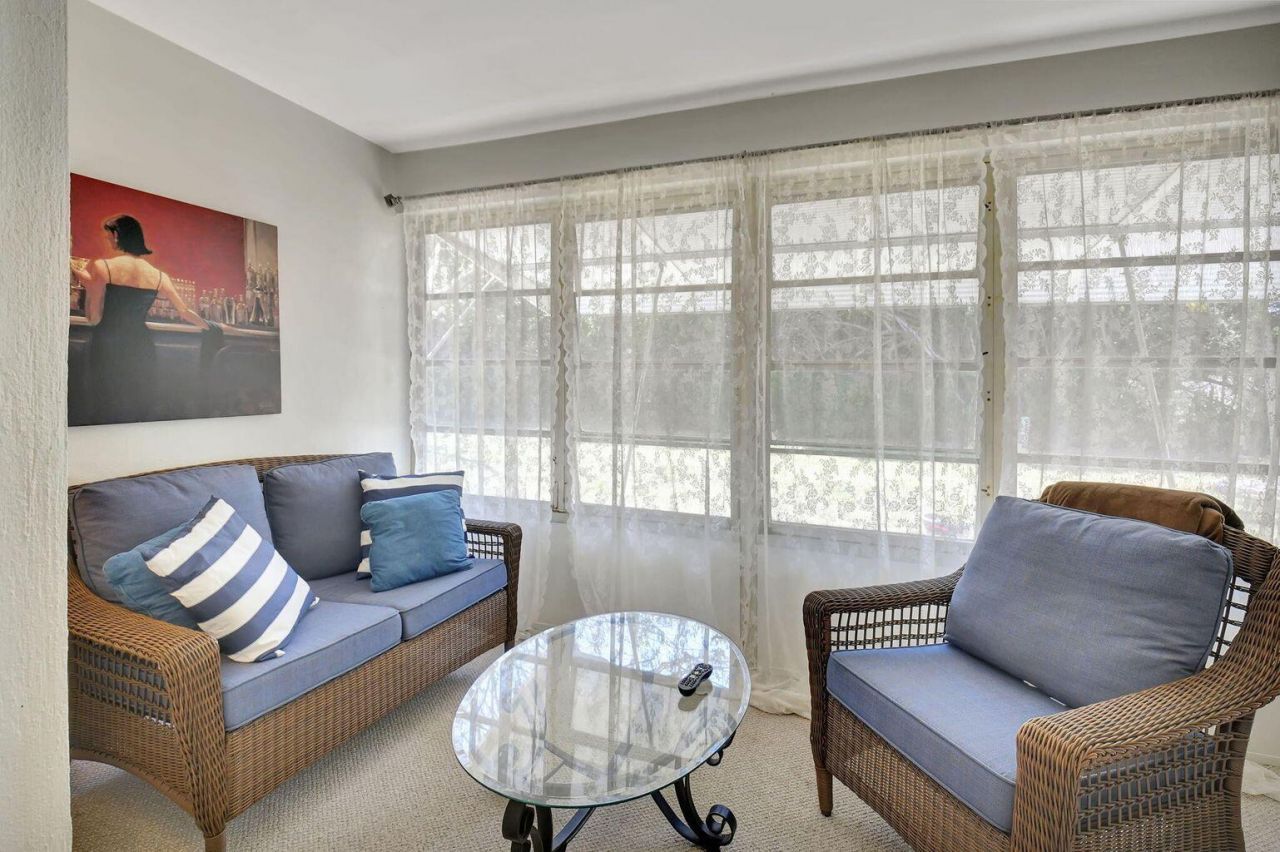 170 High Point Terrace E, Unit Apt B, Delray Beach, FL 33445 Photo