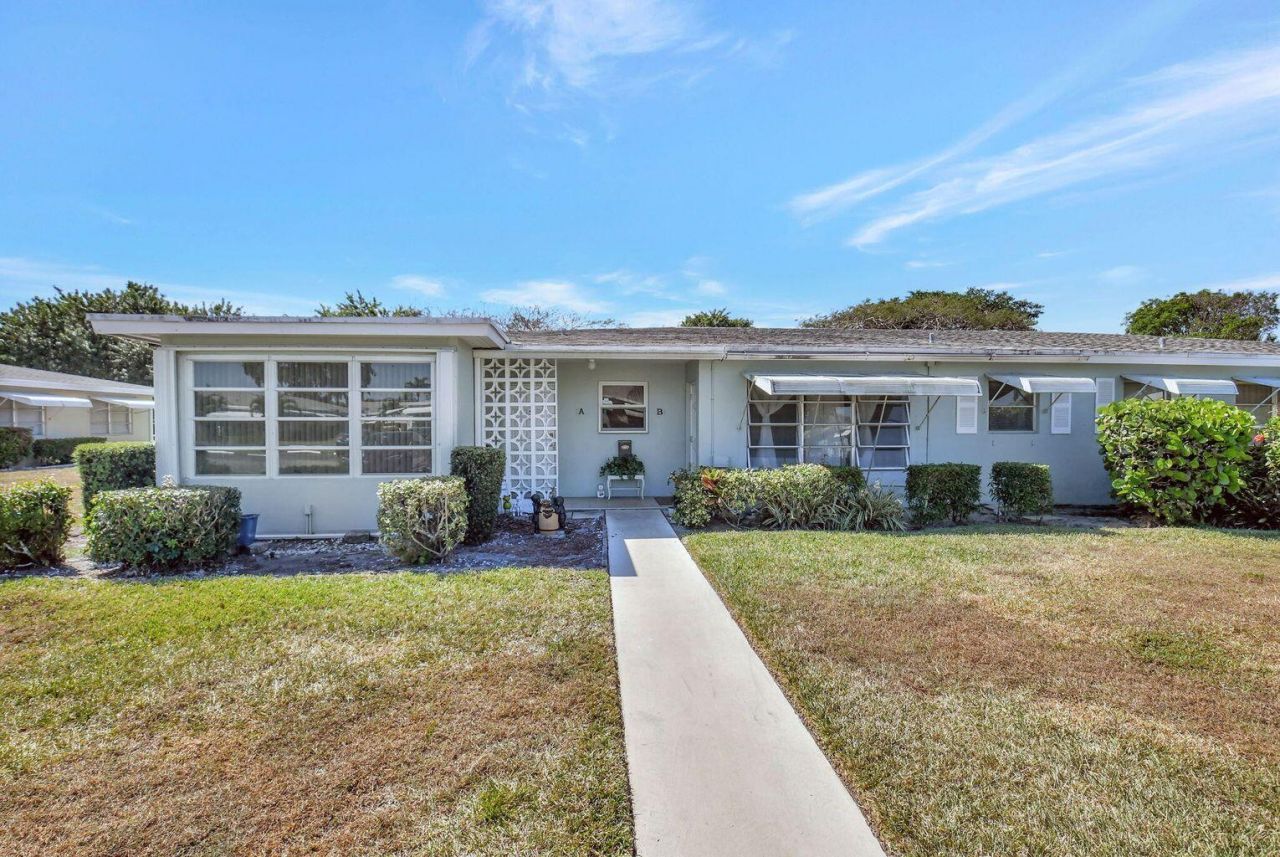 170 High Point Terrace E, Unit Apt B, Delray Beach, FL 33445 Photo
