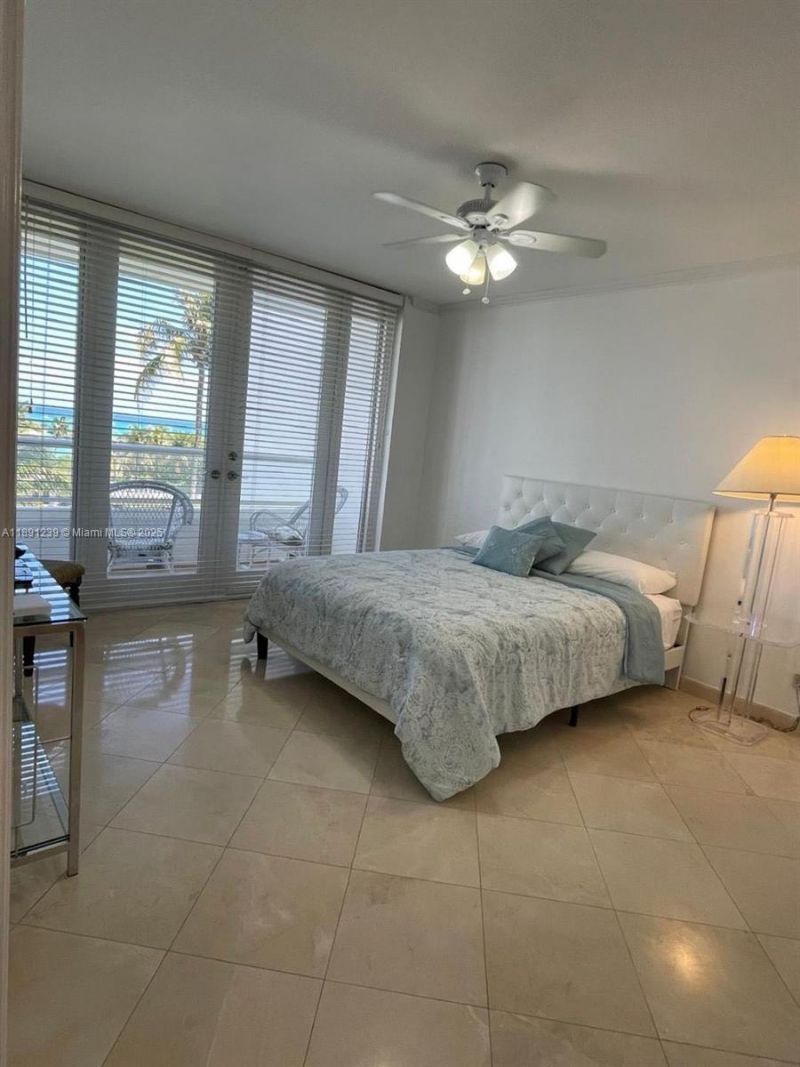 5005 Collins Ave, Unit 411, Miami Beach, FL 33140 Photo