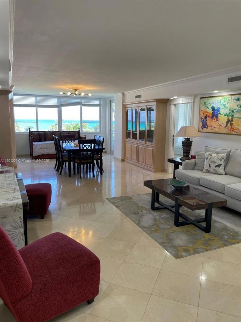 5005 Collins Ave, Unit 411, Miami Beach, FL 33140 Photo