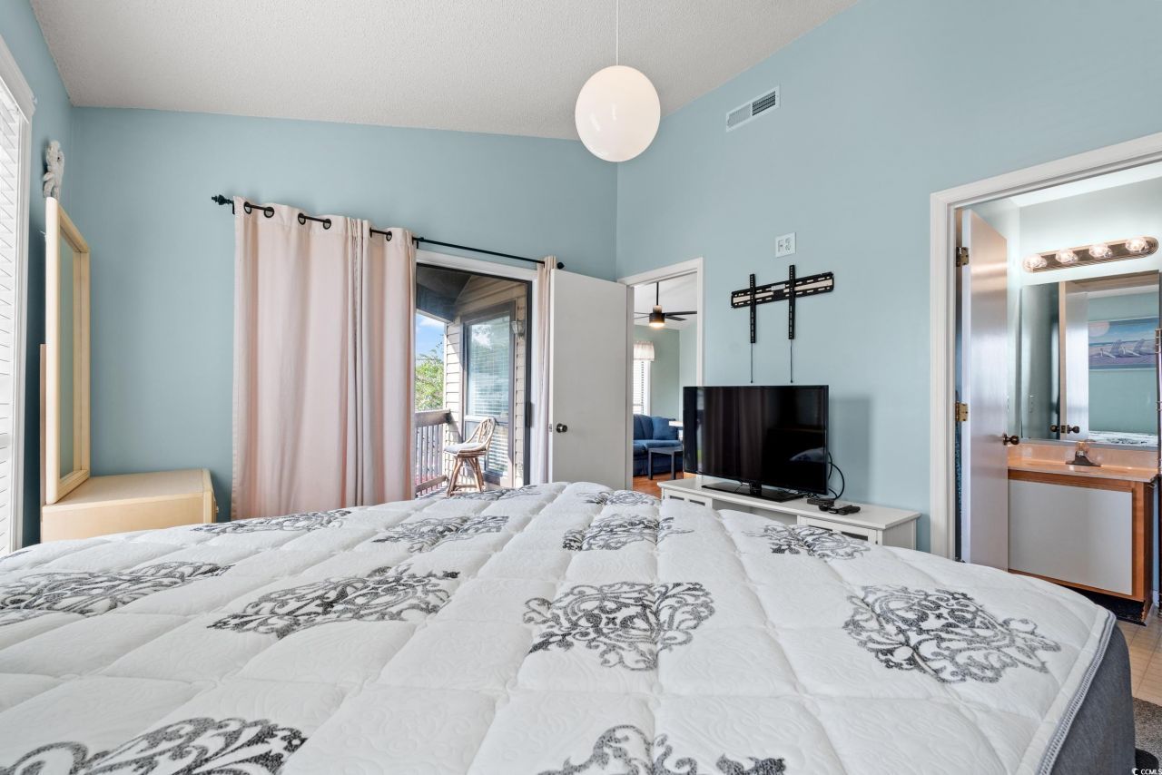 408 Tree Top Ct. Photo 10