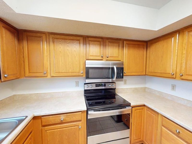 5294 Brandy Oaks Lane, Columbus, OH 43220 Photo 11