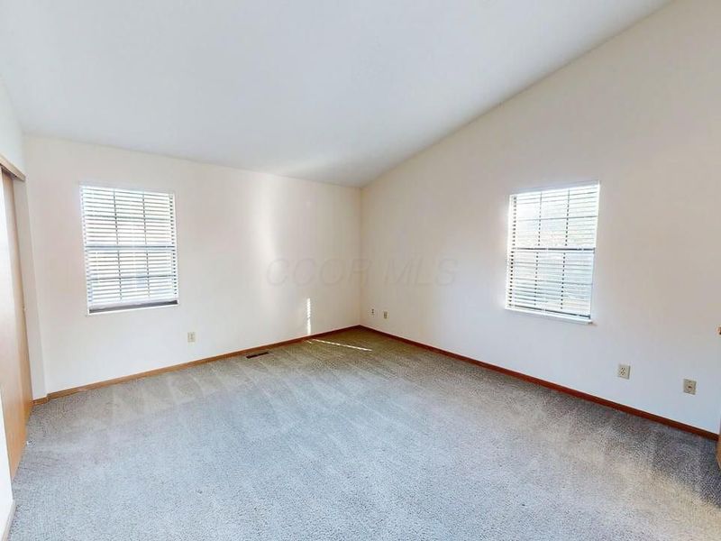 5294 Brandy Oaks Lane, Columbus, OH 43220 Photo 14