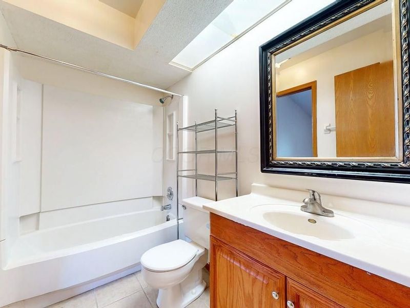 5294 Brandy Oaks Lane, Columbus, OH 43220 Photo 19