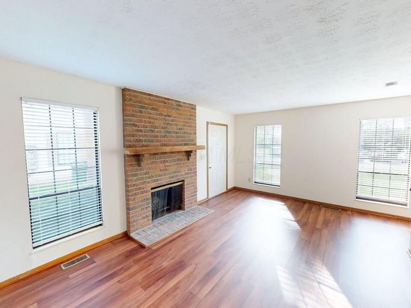 5294 Brandy Oaks Lane, Columbus, OH 43220 Photo 5