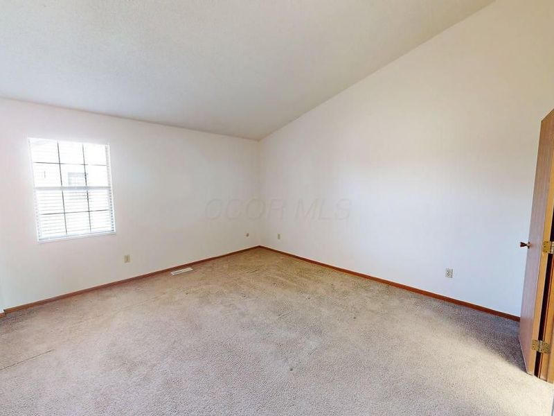 5273 Brandy Oaks Lane, Columbus, OH 43220 Photo 12