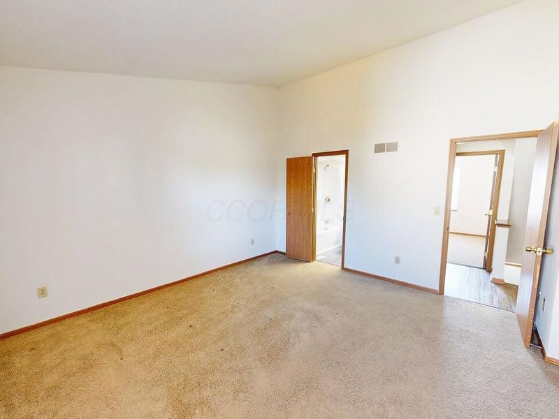 5273 Brandy Oaks Lane, Columbus, OH 43220 Photo 13