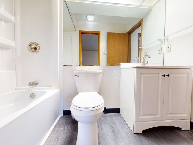 5273 Brandy Oaks Lane, Columbus, OH 43220 Photo 16